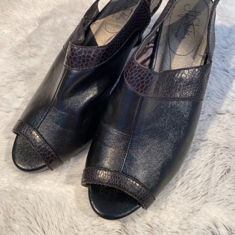 Life Stride Sling Back with Peep Toe Shoes size 10